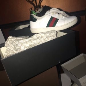 Used designer kids shoes